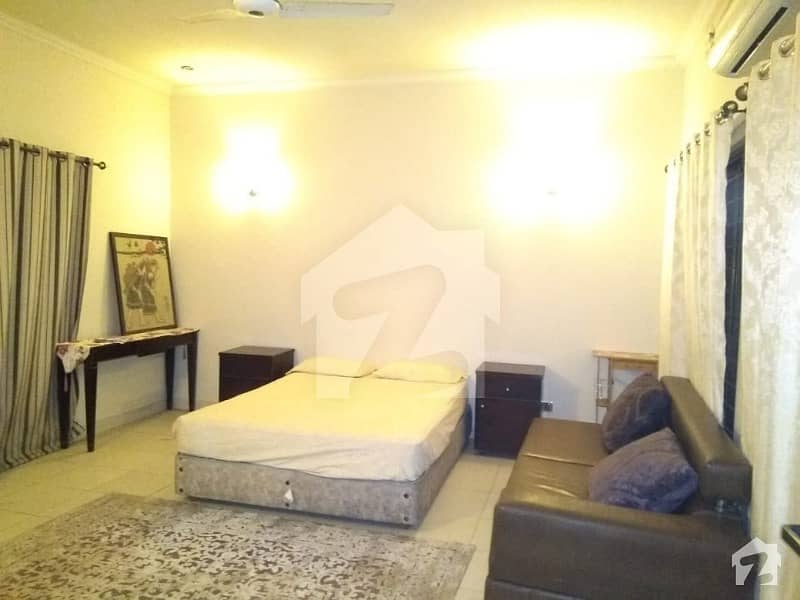 Fully Furnished Room For Rent