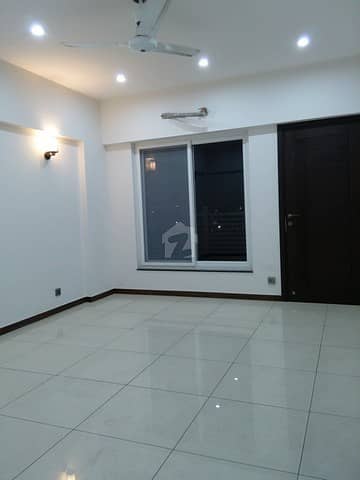 Nishat Commercial 3 Bedroom Full Floor Brand New Apartment For Sale