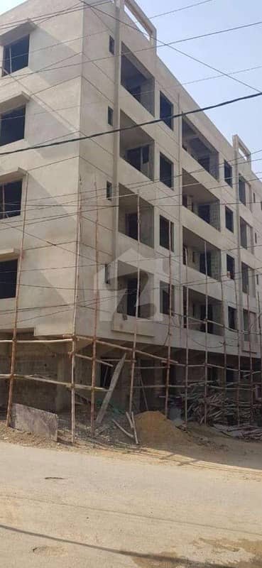 گلستانِِ جوہر ۔ بلاک 3 گلستانِ جوہر کراچی میں 2 کمروں کا 4 مرلہ فلیٹ 35 لاکھ میں برائے فروخت۔
