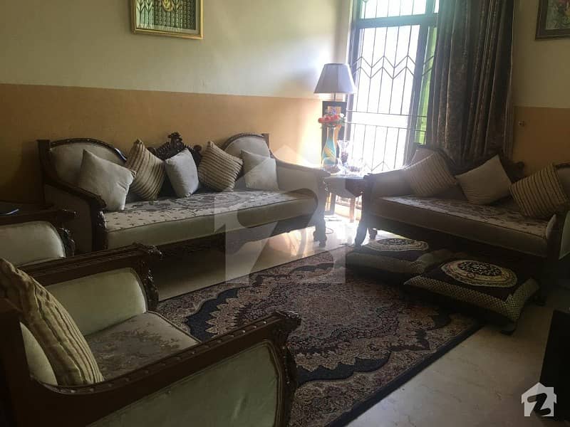 G-11 - Beautiful Upper Portion with 2 Bed G-11 - Beautiful Upper Portion with 2 Bed