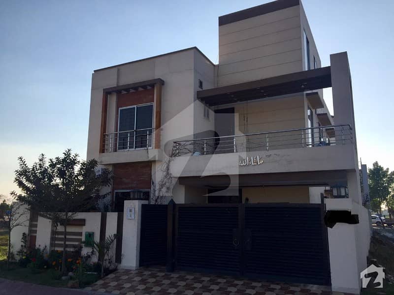 10 MARLA HOUSE FOR SALE IN JOHAR BLOCK SECTOR E BHARIA TOWN LAHORE