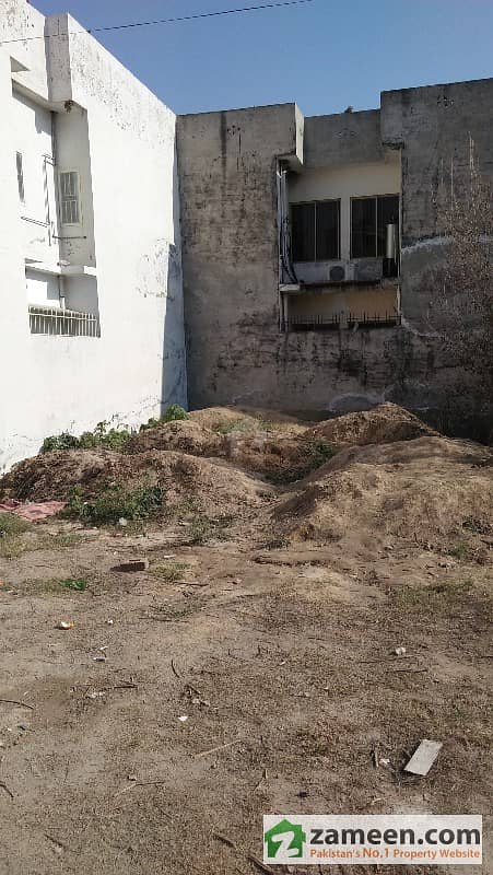 Residential Plot For Sale Benazir Colony