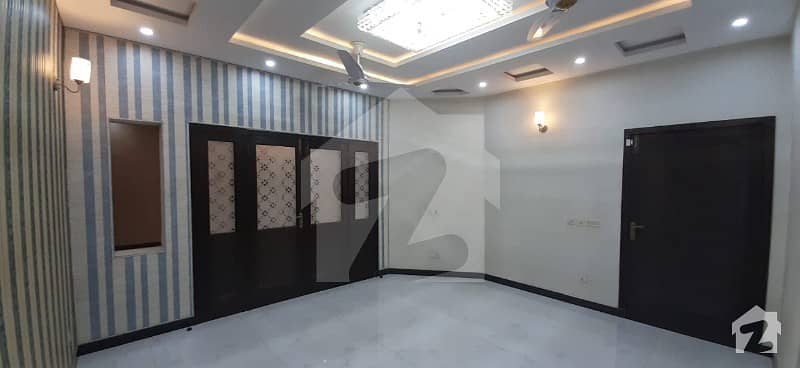 10 Marla Lower Portion For Rent Available In Overseas A Bahria Town Lahore