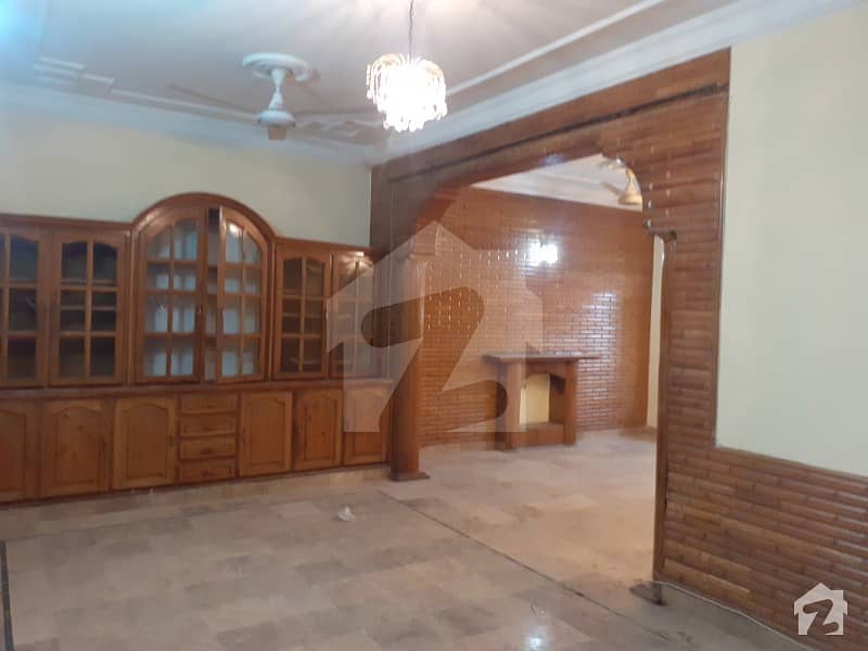 G-11 , 20x40 , 4 Bed With Attached Bath , 2nd Corner House , House Is Available For Sale