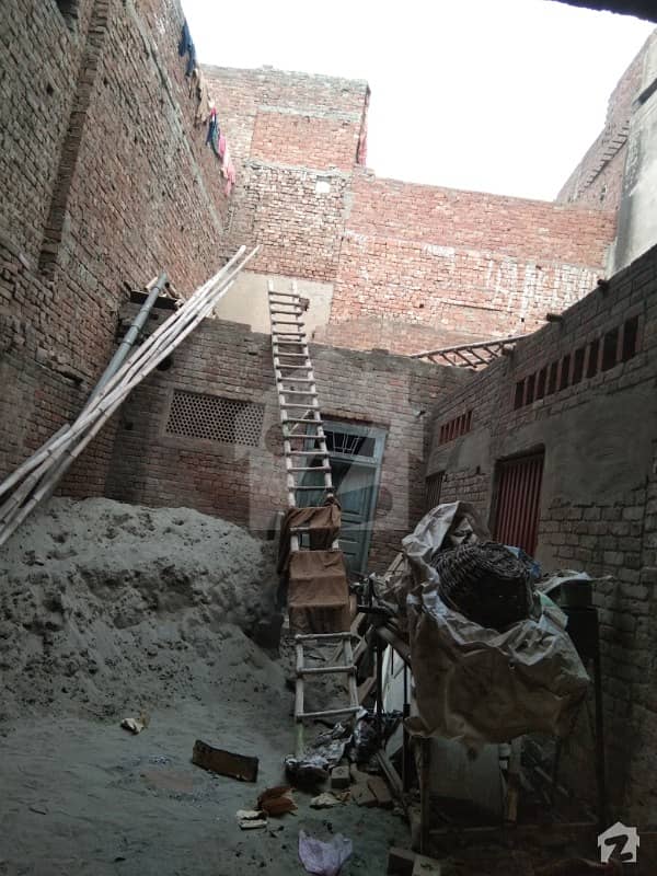 موہنی روڈ لاہور میں 11 مرلہ مکان 2.2 کروڑ میں برائے فروخت۔