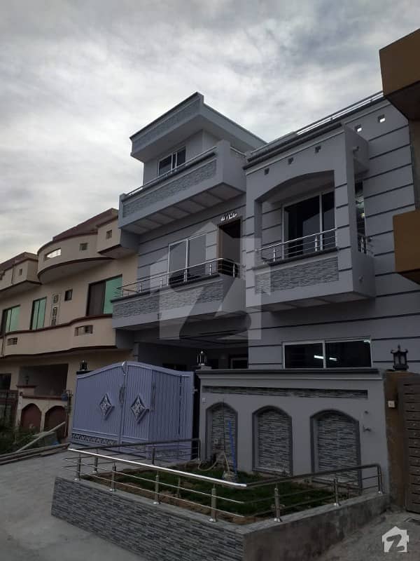 Lavish Brand New House Street 40 Ft For Sale G 13 Phase 2 Islamabad