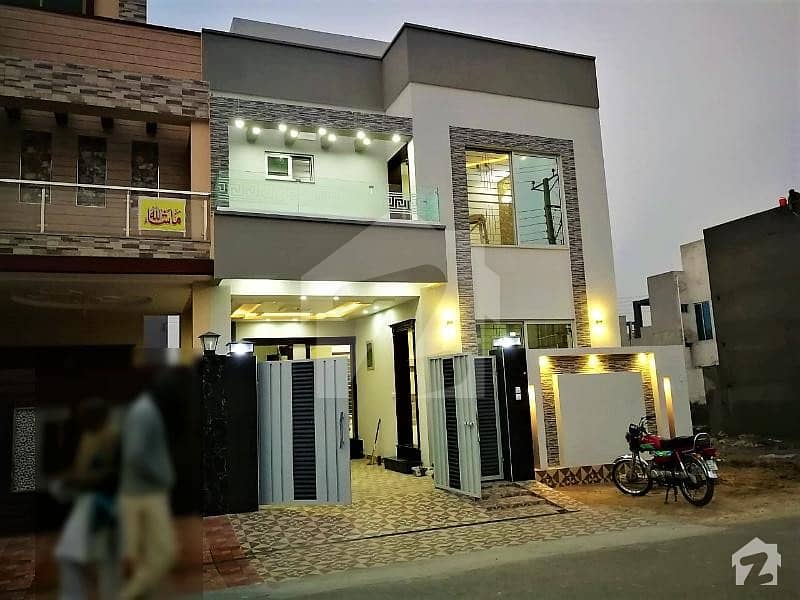 5 Marla Brand New House For Sale In Phase 2 Hot Location