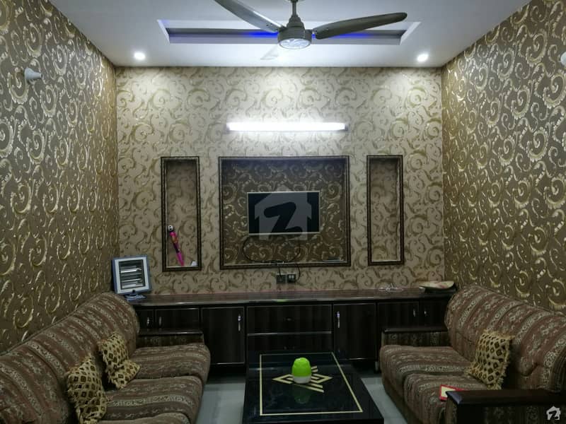 ایڈن بولیوارڈ ہاؤسنگ سکیم کالج روڈ لاہور میں 4 کمروں کا 5 مرلہ مکان 87 لاکھ میں برائے فروخت۔