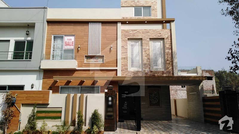 10 Marla Brand New House For Sale In Janiper Block Of Bahria Town Lahore