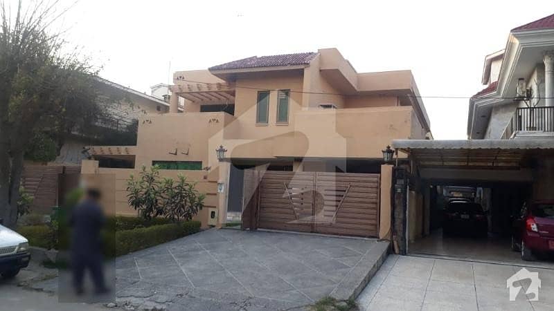 Best Deal 5 Bed Prime Location House For Sale In F11
