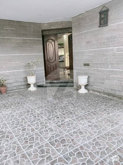 500 Sq Yards Bungalow For Rent 500 Sq Yards Bungalow For Rent