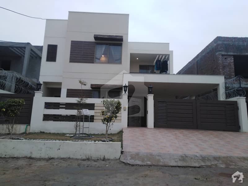 12 Marla Installment Villa For Sale