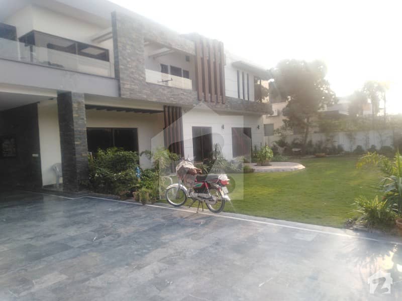 2 Kanal Bungalow Near Park Available For Rent In Dha Phase 2 V