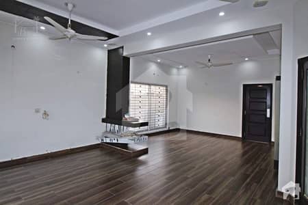 10 Marla Lower Location For Rent in Gulberg 3 Block A3 Prime Location facing park