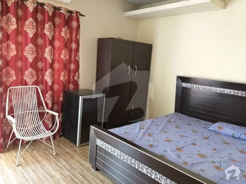 Fully Furnished Room in lahore cantt