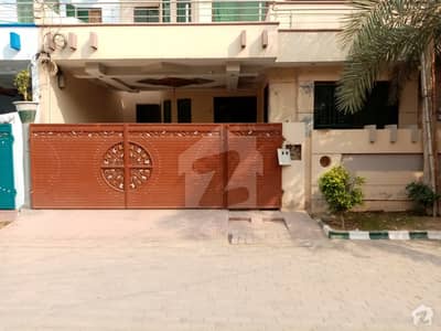 رائل پام ولاز اکبر روڈ اوکاڑہ میں 4 کمروں کا 5 مرلہ مکان 75 لاکھ میں برائے فروخت۔