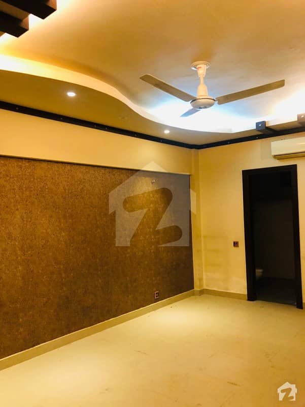 سی پی برار سوسائٹی گلشنِ اقبال ٹاؤن کراچی میں 3 کمروں کا 7 مرلہ فلیٹ 2.75 کروڑ میں برائے فروخت۔