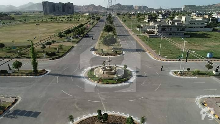 ایم پی سی ایچ ایس - بلاک سی 1 ایم پی سی ایچ ایس ۔ ملٹی گارڈنز بی ۔ 17 اسلام آباد میں 10 مرلہ رہائشی پلاٹ 75 لاکھ میں برائے فروخت۔