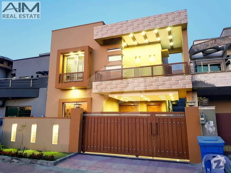 10 Marla Designer House For Sale In Bahria Town