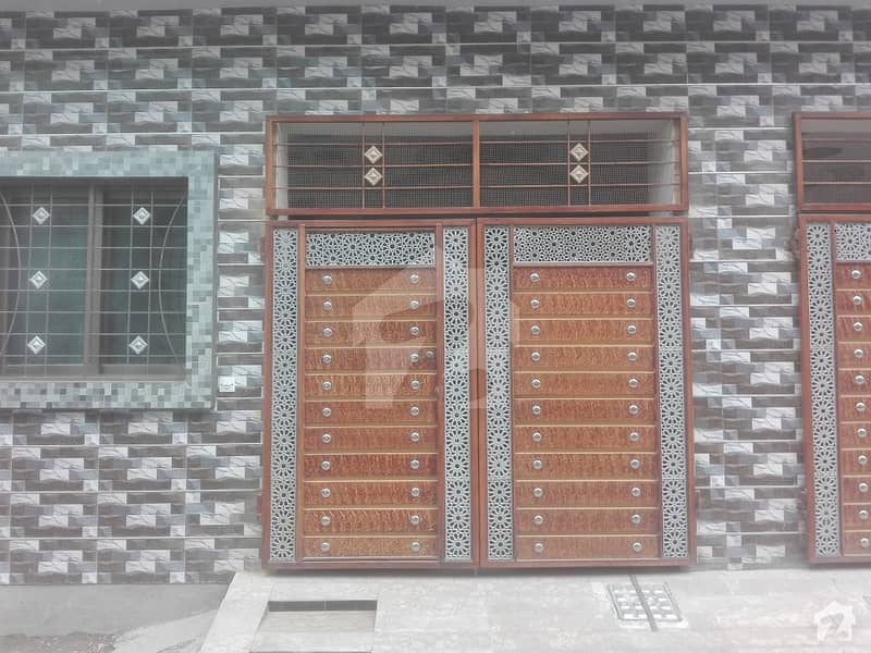 سمن آباد لاہور میں 3 کمروں کا 3 مرلہ مکان 90 لاکھ میں برائے فروخت۔ سمن آباد لاہور میں 3 کمروں کا 3 مرلہ مکان 90 لاکھ میں برائے فروخت۔