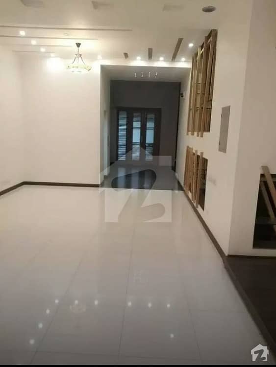 One Kanal Upper Portion For Rent In G11