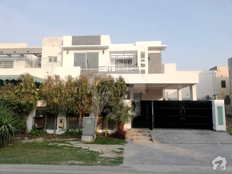 ڈی ایچ اے فیز 5 ڈیفنس (ڈی ایچ اے) لاہور میں 4 کمروں کا 10 مرلہ مکان 3.25 کروڑ میں برائے فروخت۔