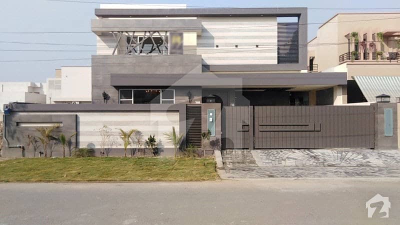 1 Kanal Luxury House For Sale At Hot Location Of B Block  Fully Solid With Proofs