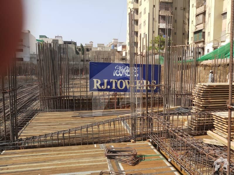 گلشنِ اقبال - بلاک 13 ڈی - 1 گلشنِ اقبال گلشنِ اقبال ٹاؤن کراچی میں 3 کمروں کا 7 مرلہ فلیٹ 1.4 کروڑ میں برائے فروخت۔