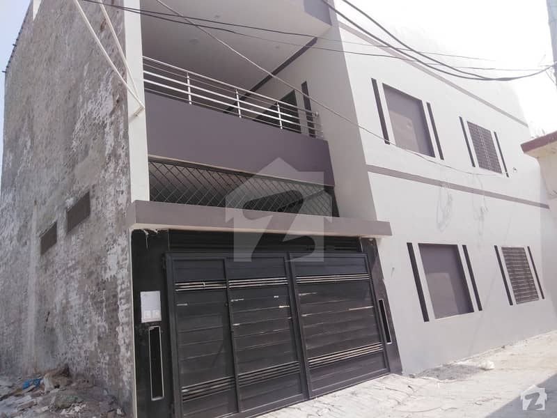 ٹرسٹ کالونی بہاولپور میں 4 کمروں کا 7 مرلہ مکان 1.45 کروڑ میں برائے فروخت۔