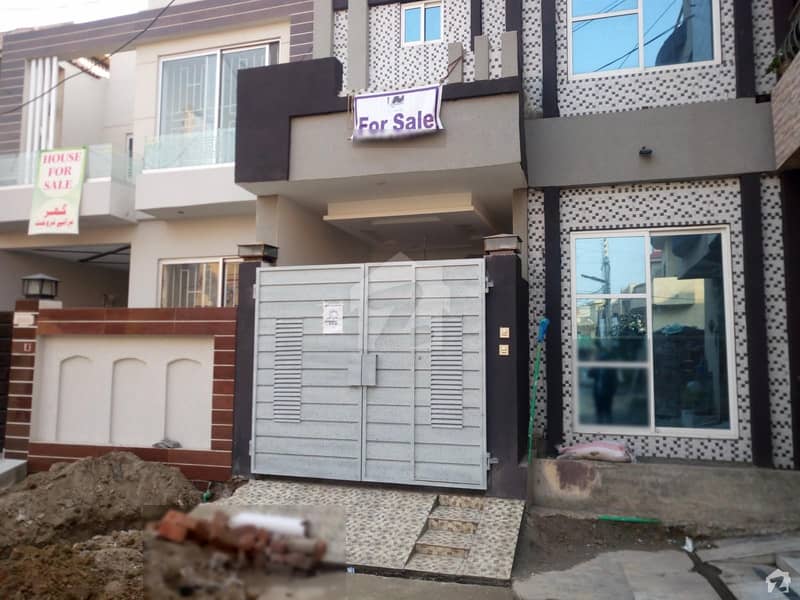 Here Is A Good Opportunity To Live In A Well-Built House Here Is A Good Opportunity To Live In A Well-Built House