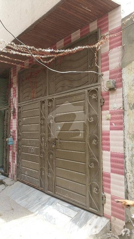 الفیصل ٹاؤن لاہور میں 3 کمروں کا 3 مرلہ مکان 21 ہزار میں کرایہ پر دستیاب ہے۔