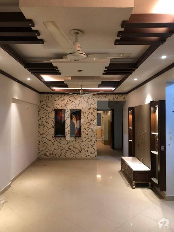 سی پی بیرر سوسائٹی گلشنِ اقبال ٹاؤن کراچی میں 3 کمروں کا 7 مرلہ فلیٹ 2.75 کروڑ میں برائے فروخت۔
