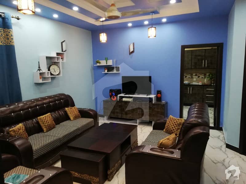 ڈیوائن گارڈنز ۔ بلاک سی ڈیوائن گارڈنز لاہور میں 3 کمروں کا 8 مرلہ مکان 1.6 کروڑ میں برائے فروخت۔