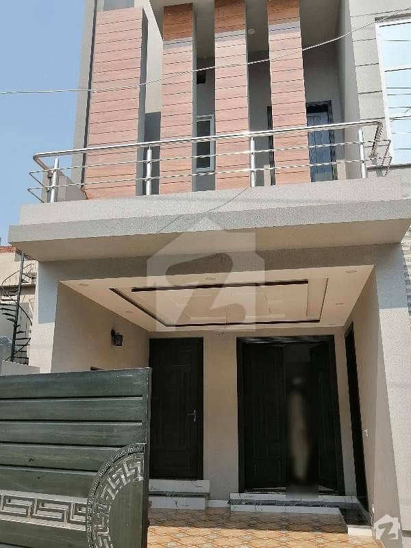 طارق گارڈنز ۔ بلاک بی طارق گارڈنز لاہور میں 3 کمروں کا 5 مرلہ مکان 1.55 کروڑ میں برائے فروخت۔