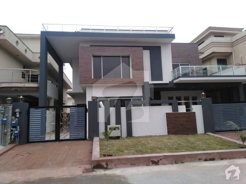 500 Sq Yard Brand New House For Sale In E-11/3 MPCHS