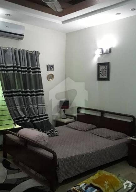 طارق گارڈنز ۔ بلاک اے طارق گارڈنز لاہور میں 5 کمروں کا 10 مرلہ مکان 2.1 کروڑ میں برائے فروخت۔