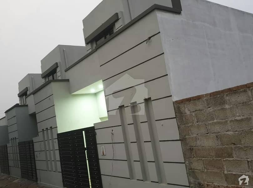 قادر کالونی گجرات میں 2 کمروں کا 5 مرلہ مکان 44.5 لاکھ میں برائے فروخت۔