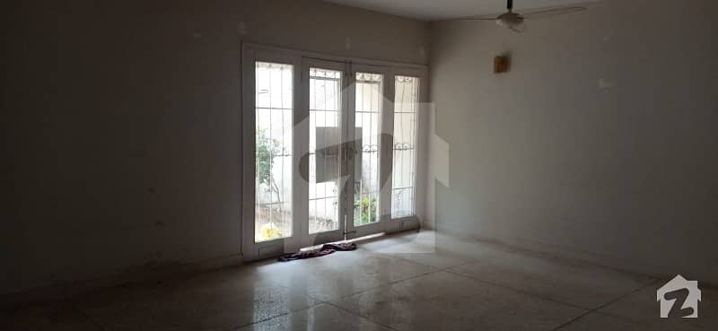 250 Yards 3 Bed Town House For Rent