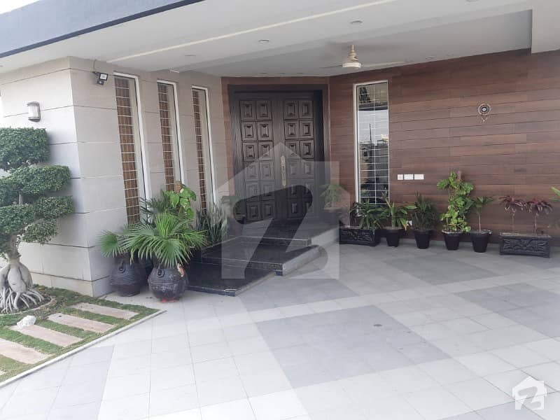 1 Kanal Luxurious Bungalow for Rent in DHA Phase 6 D Block