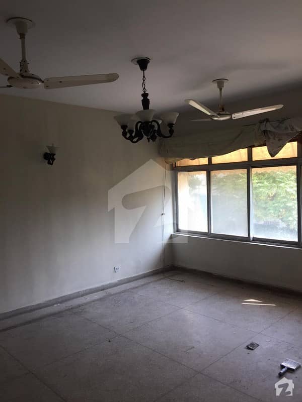 11 Marla First Floor Flat For Rent In Askari 2