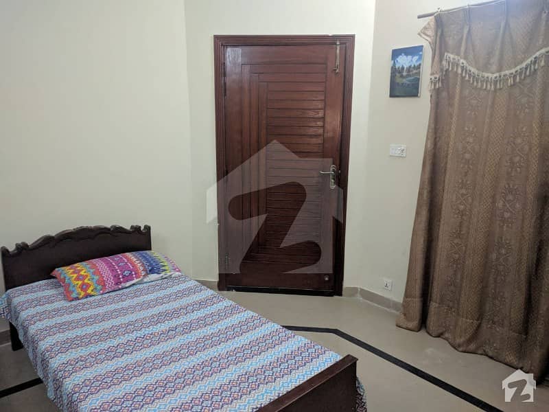 Furnished Room Available For Female Nearby F-11 Markaz