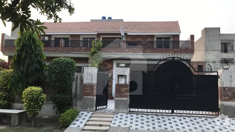 One Kanal Self Constructed House Is Up For Sale In Pia Housing Scheme Block D