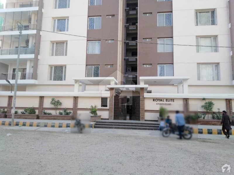 باتھ آئی لینڈ کراچی میں 4 کمروں کا 11 مرلہ فلیٹ 1.7 لاکھ میں کرایہ پر دستیاب ہے۔
