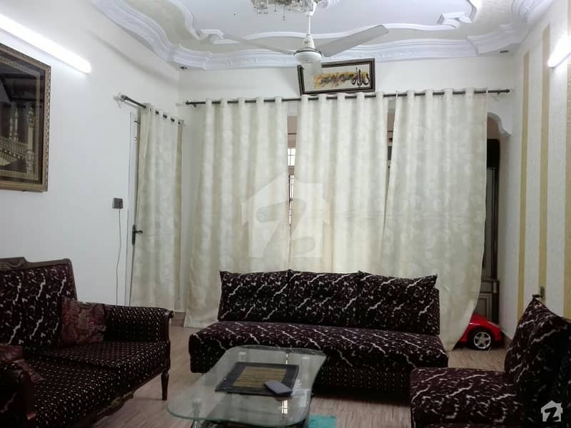 بفر زون - سیکٹر 15-B بفر زون نارتھ کراچی کراچی میں 6 کمروں کا 5 مرلہ مکان 1.28 کروڑ میں برائے فروخت۔