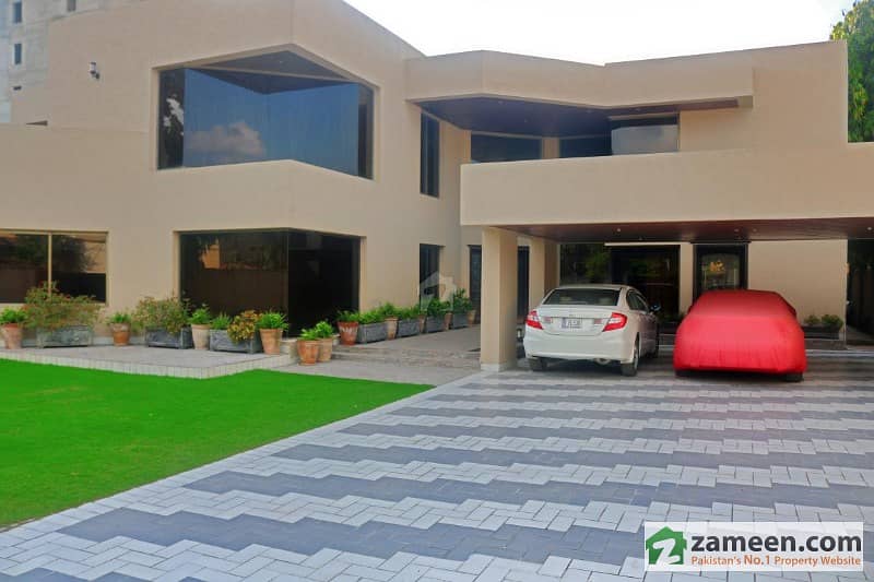 2 Kanal Self Constructed Bungalow Garden Town Lahore