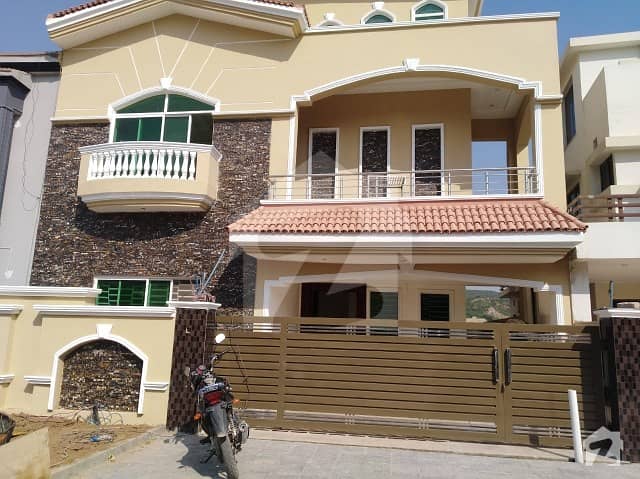 10 Marla Brand New 2 Unit House For Rent