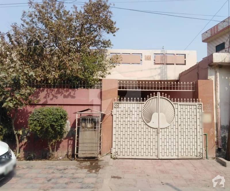 Semi Commercial House For Sale At Model Town