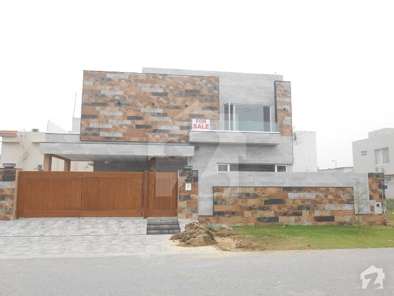 Beautiful Design 1 Kanal House Available For Sale In Lahore Dha
