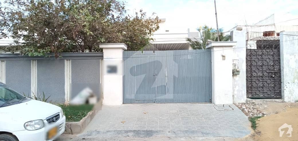 Single Story Bungalow Is Available For Sale In North Karachi