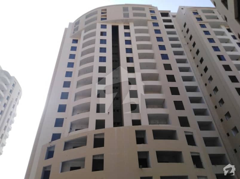 یونیورسٹی روڈ کراچی میں 4 کمروں کا 9 مرلہ فلیٹ 1.63 کروڑ میں برائے فروخت۔